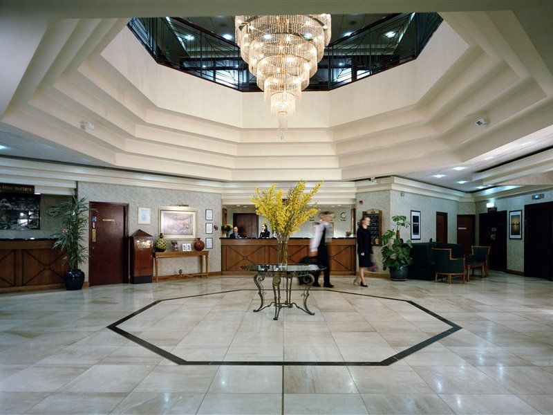 Copthorne Effingham Gatwick Hotel Interior photo
