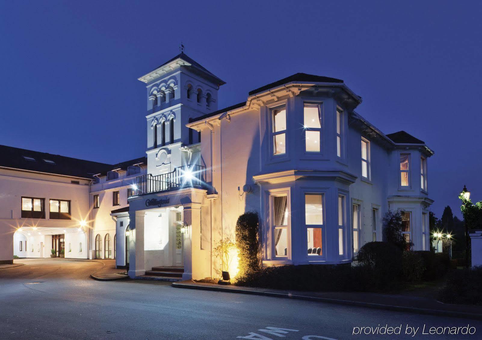 Copthorne Effingham Gatwick Hotel Exterior photo