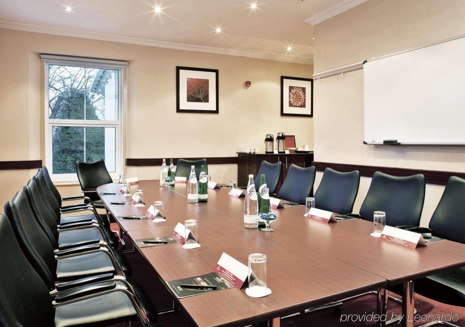 Copthorne Effingham Gatwick Hotel Business photo