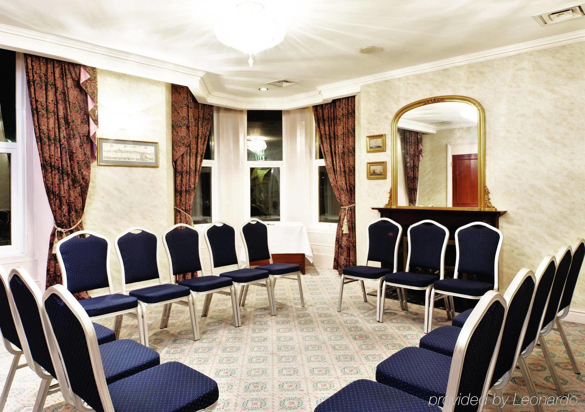 Copthorne Effingham Gatwick Hotel Business photo